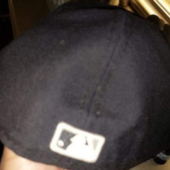 New York Yankees Fitted Hat - Picture 3 of 3